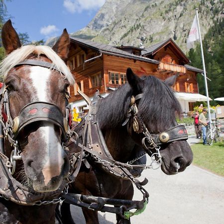Gasthaus Spinas Bever Exterior photo